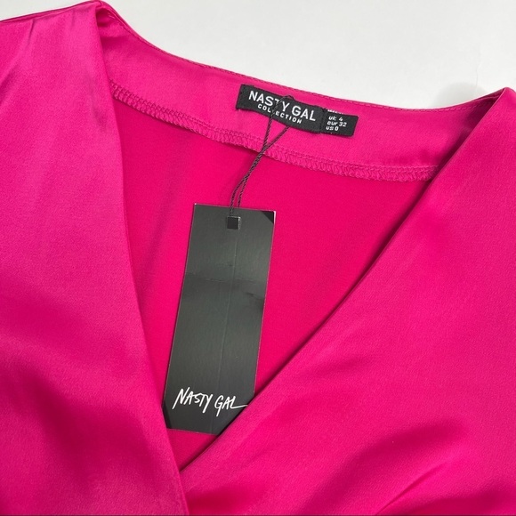 Brand NEW with tags still attached 😊 - Picture 3 of 15